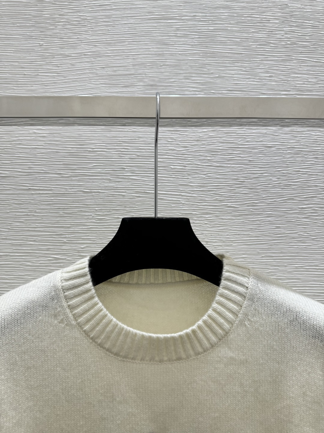 🆕P家🆕 早春新款 撞色字母圆领针织短袖颜色：白色 黑色尺码：36.38.40