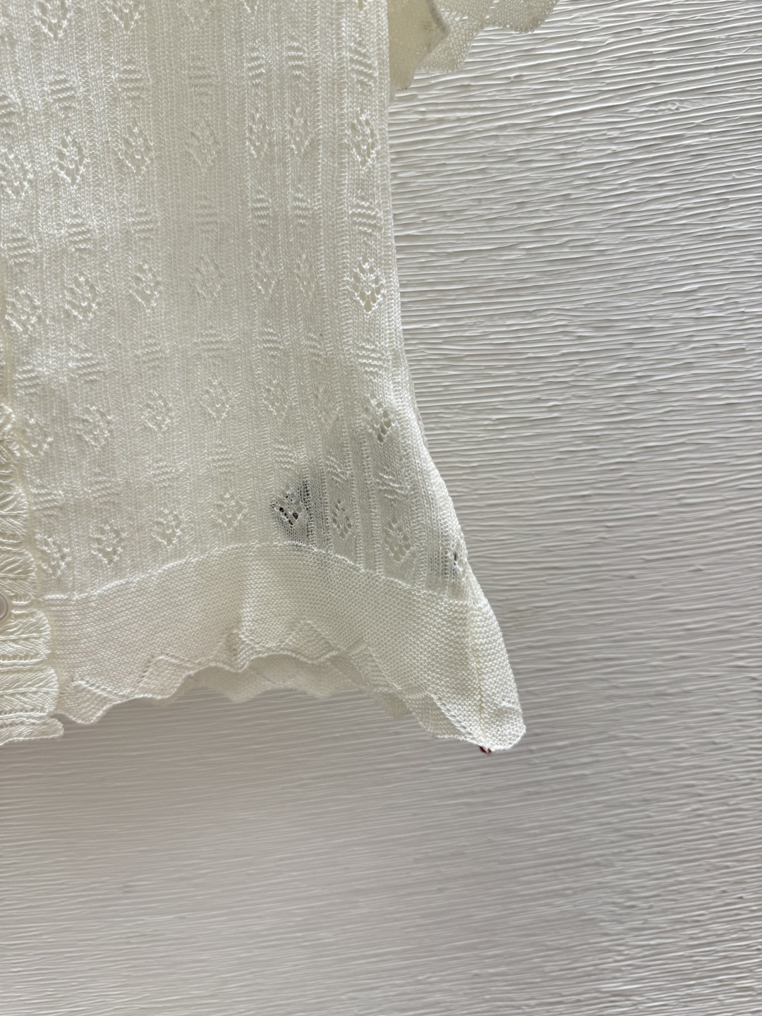 🆕M家🆕 早春新款 纯色镂空圆领针织短袖开衫颜色：白色 粉色尺码：36.38.40