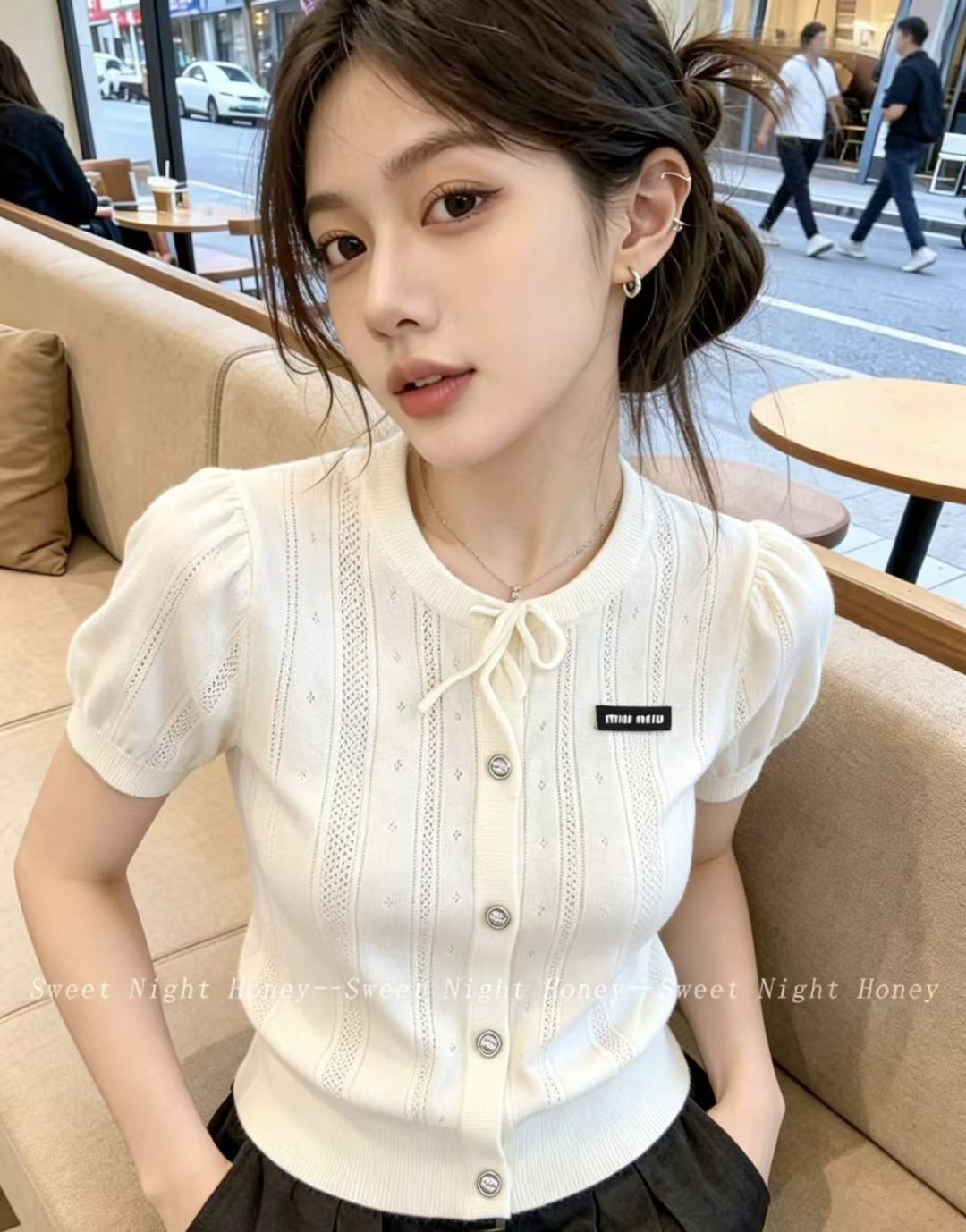 🆕M家🆕 早春新款 纯色简约圆领针织短袖开衫颜色：白色 灰色 宝蓝尺码：36.38.40