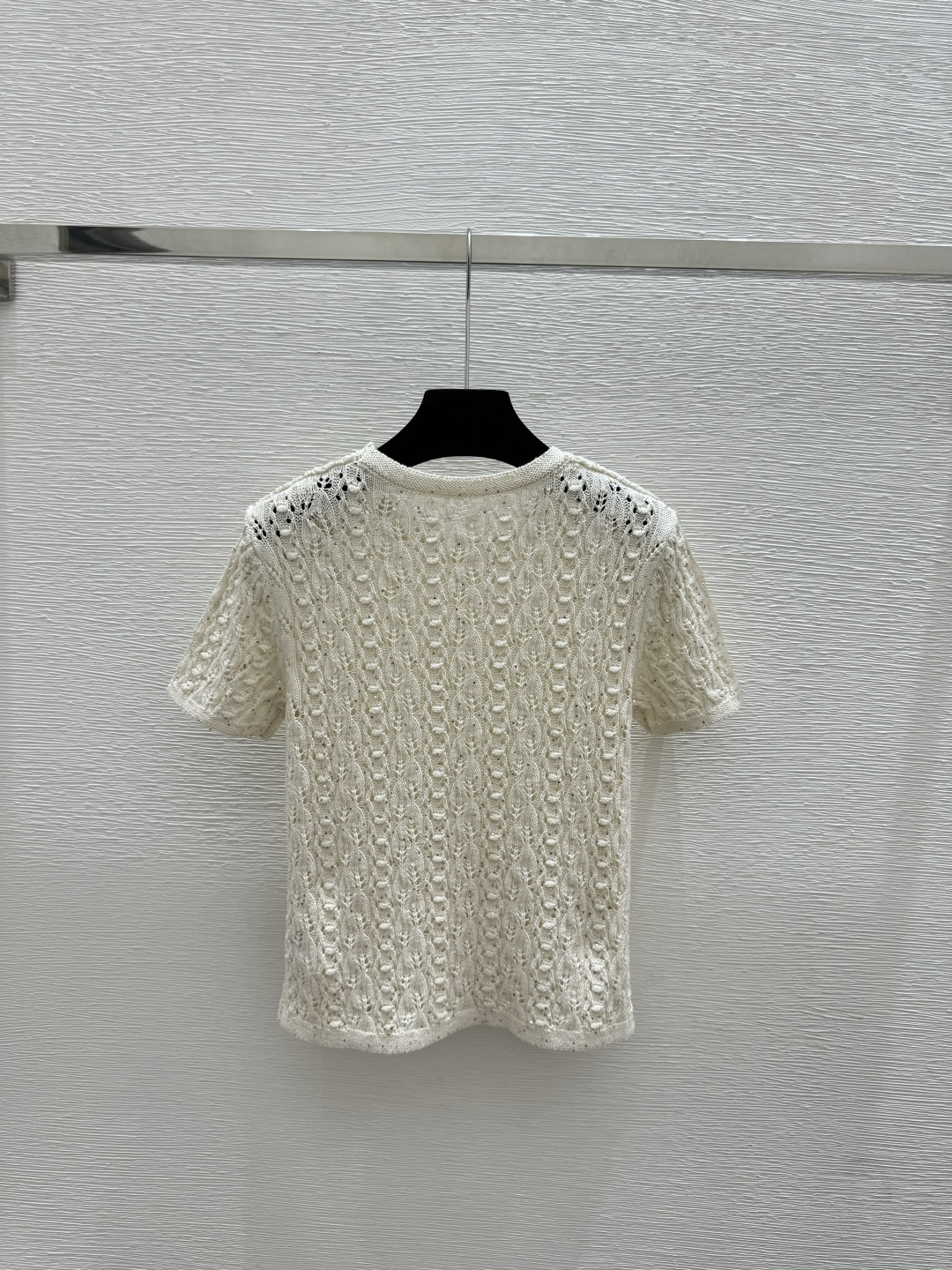 🆕BC家🆕 早春新款 纯色珠片镂空圆领针织短袖颜色：白色 粉色尺码：36.38.40