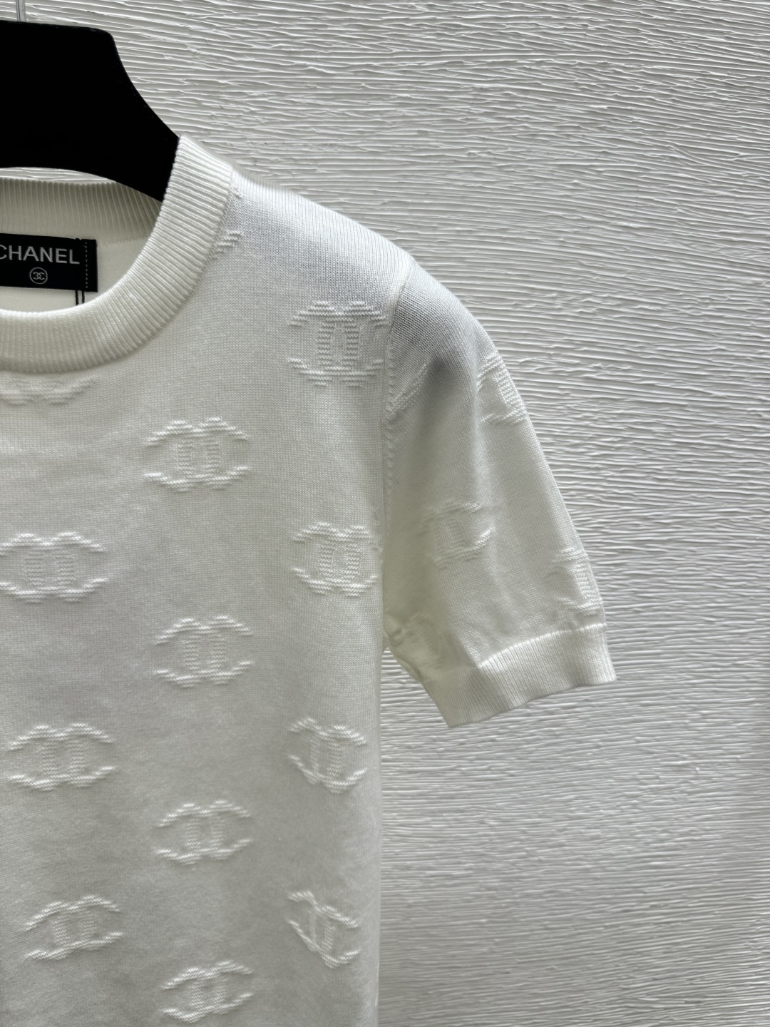 🆕CH家🆕 早春新款 纯色提花圆领针织短袖颜色：白色 蓝色 宝蓝尺码：36.38.40