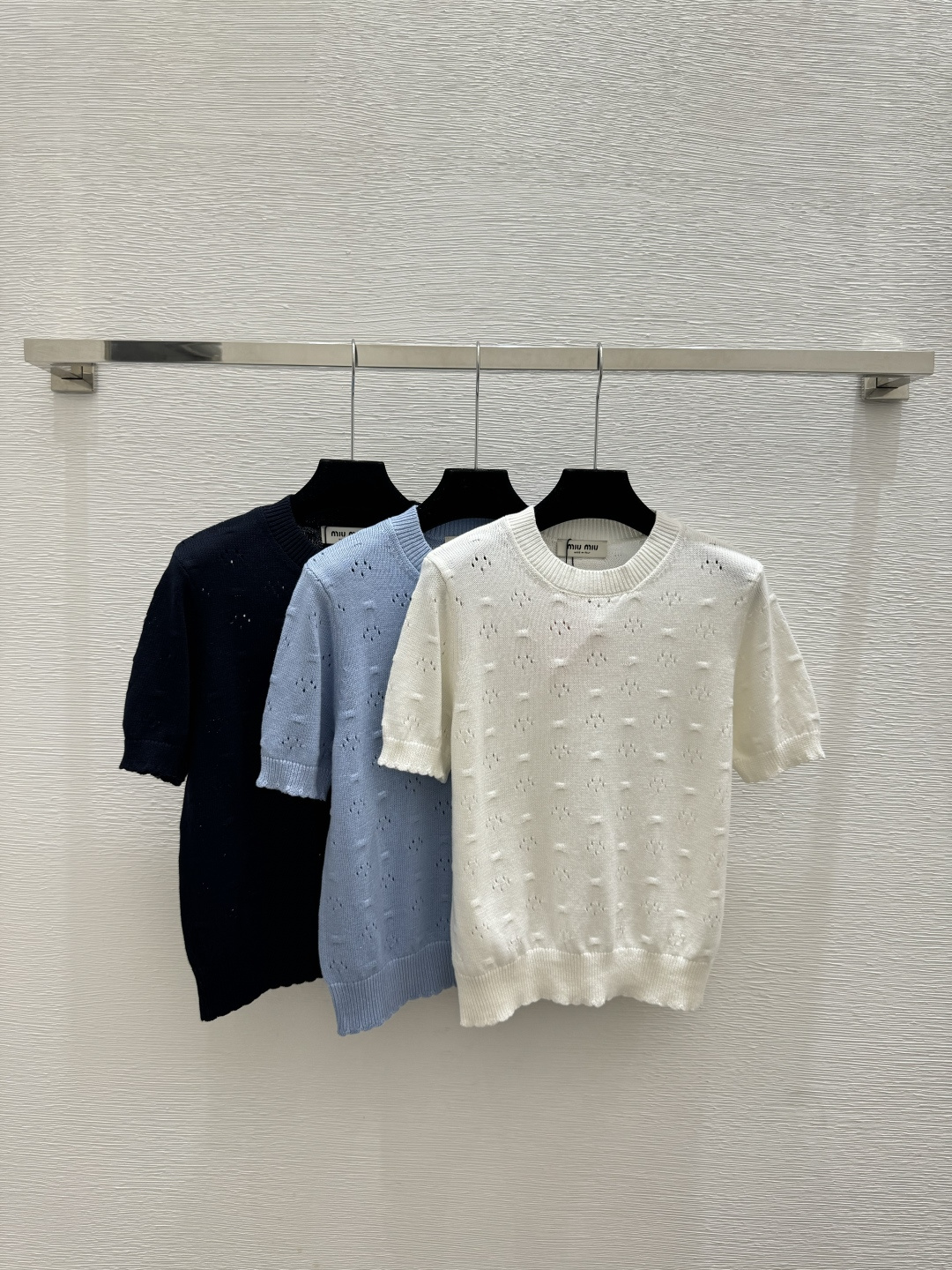 🆕M家🆕 早春新款 纯色镂空圆领针织短袖颜色：白色 蓝色 宝蓝尺码：36.38.40