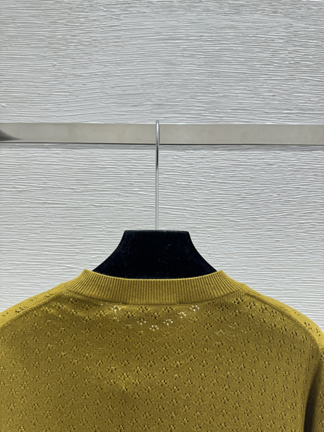 🆕M家🆕 早春新款 纯色镂空圆领针织长袖开衫颜色：绿色尺码：36.38.40