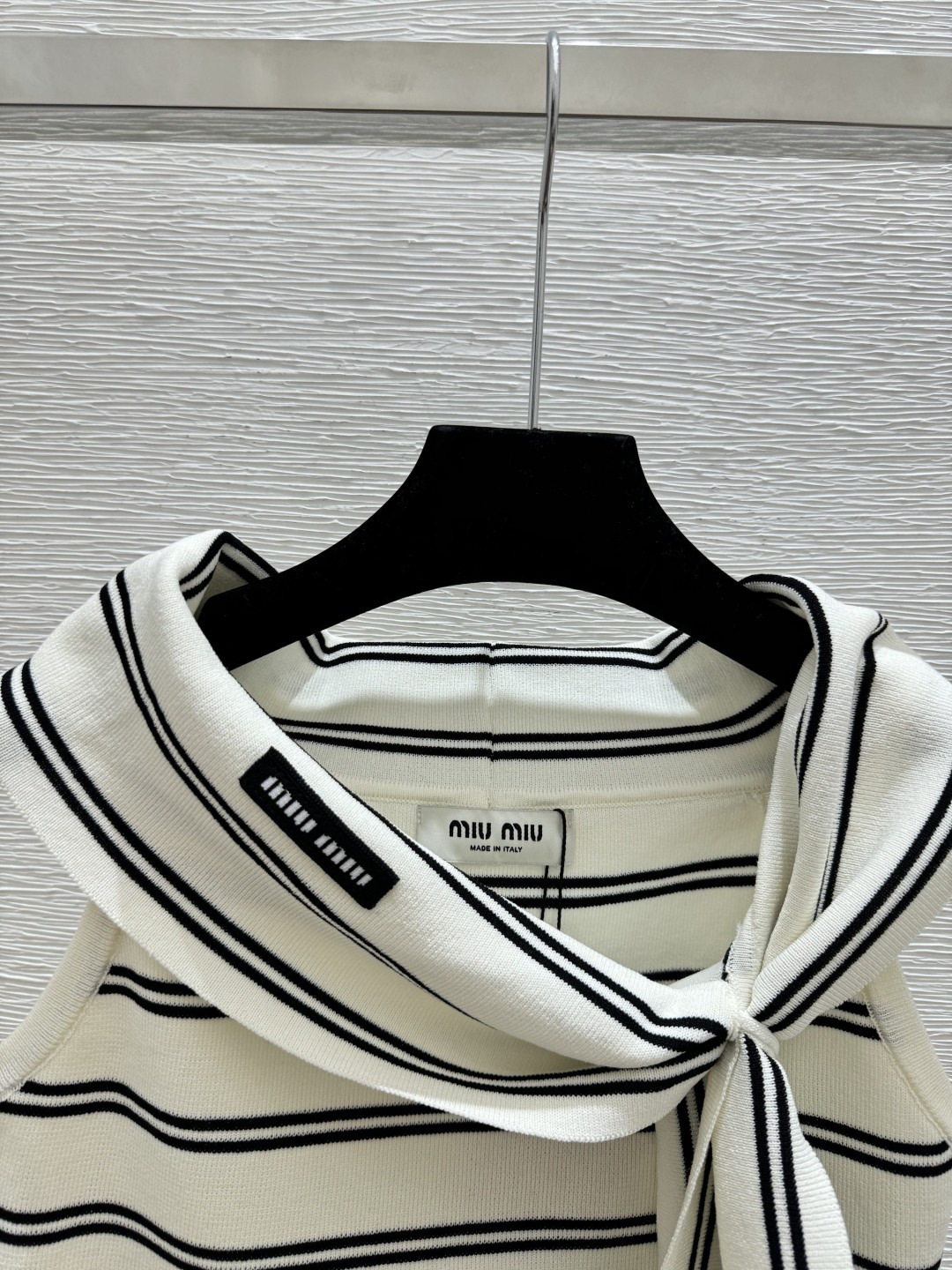 🆕M家🆕 春夏新款 撞色条纹针织背心颜色：白色 灰色 黑色尺码：36.38.40