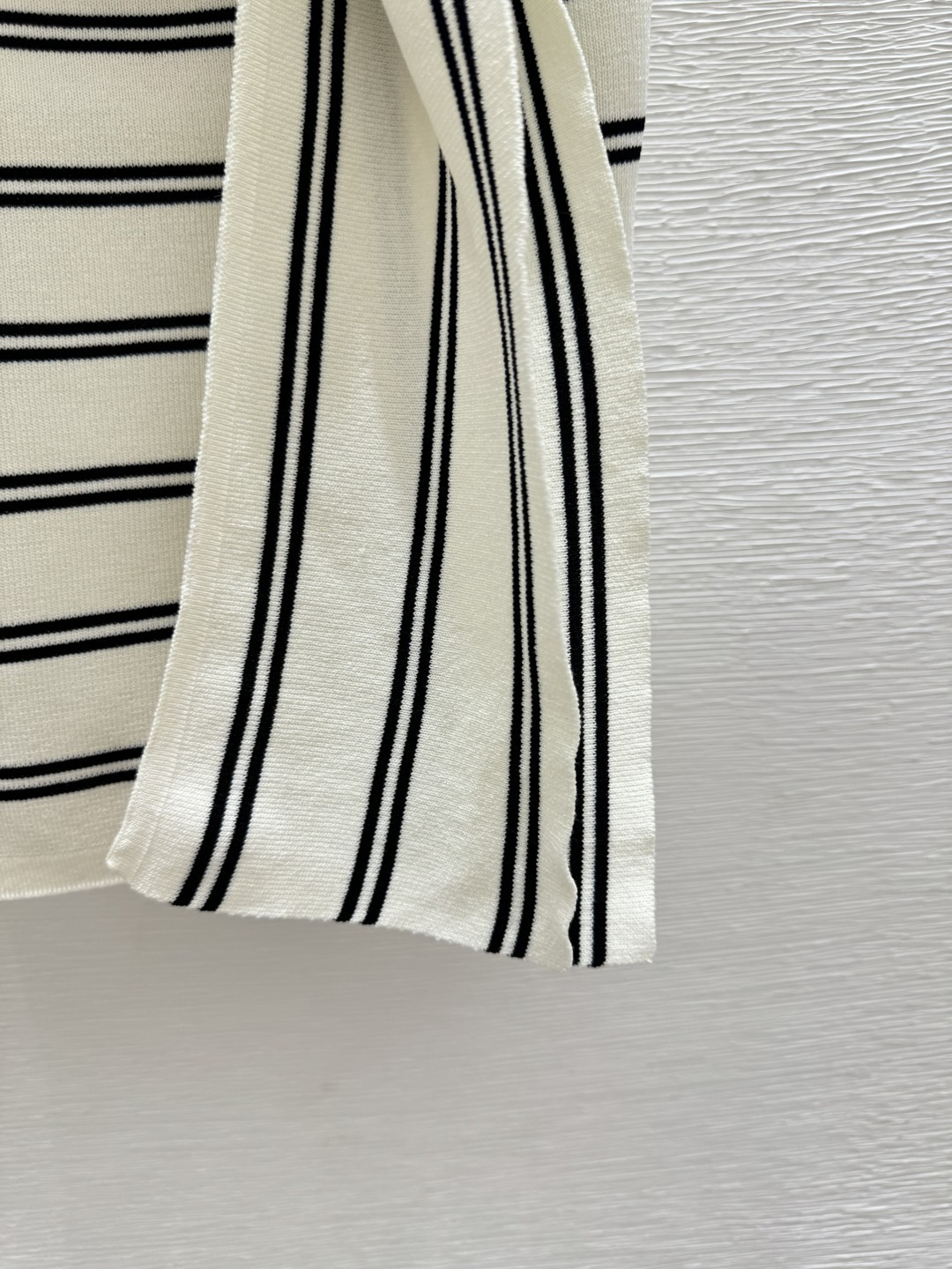 🆕M家🆕 春夏新款 撞色条纹针织背心颜色：白色 灰色 黑色尺码：36.38.40