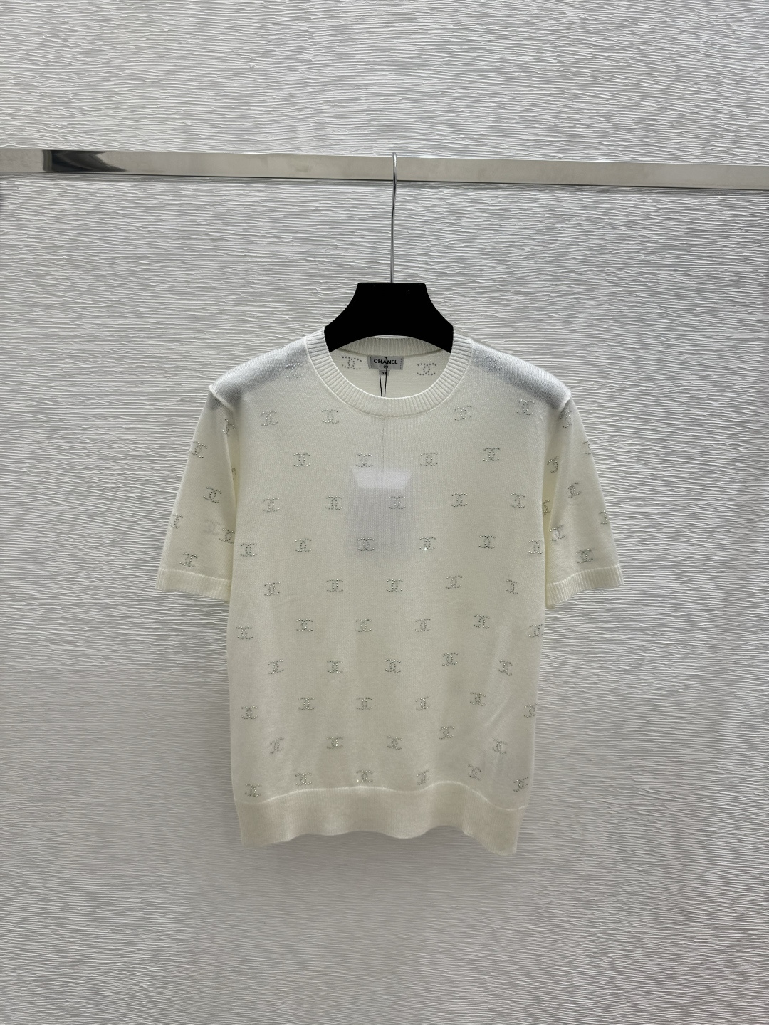 🆕CH家🆕 春夏新款 纯色logo烫钻圆领针织短袖颜色：白色 蓝色 宝蓝尺码：36.38.40