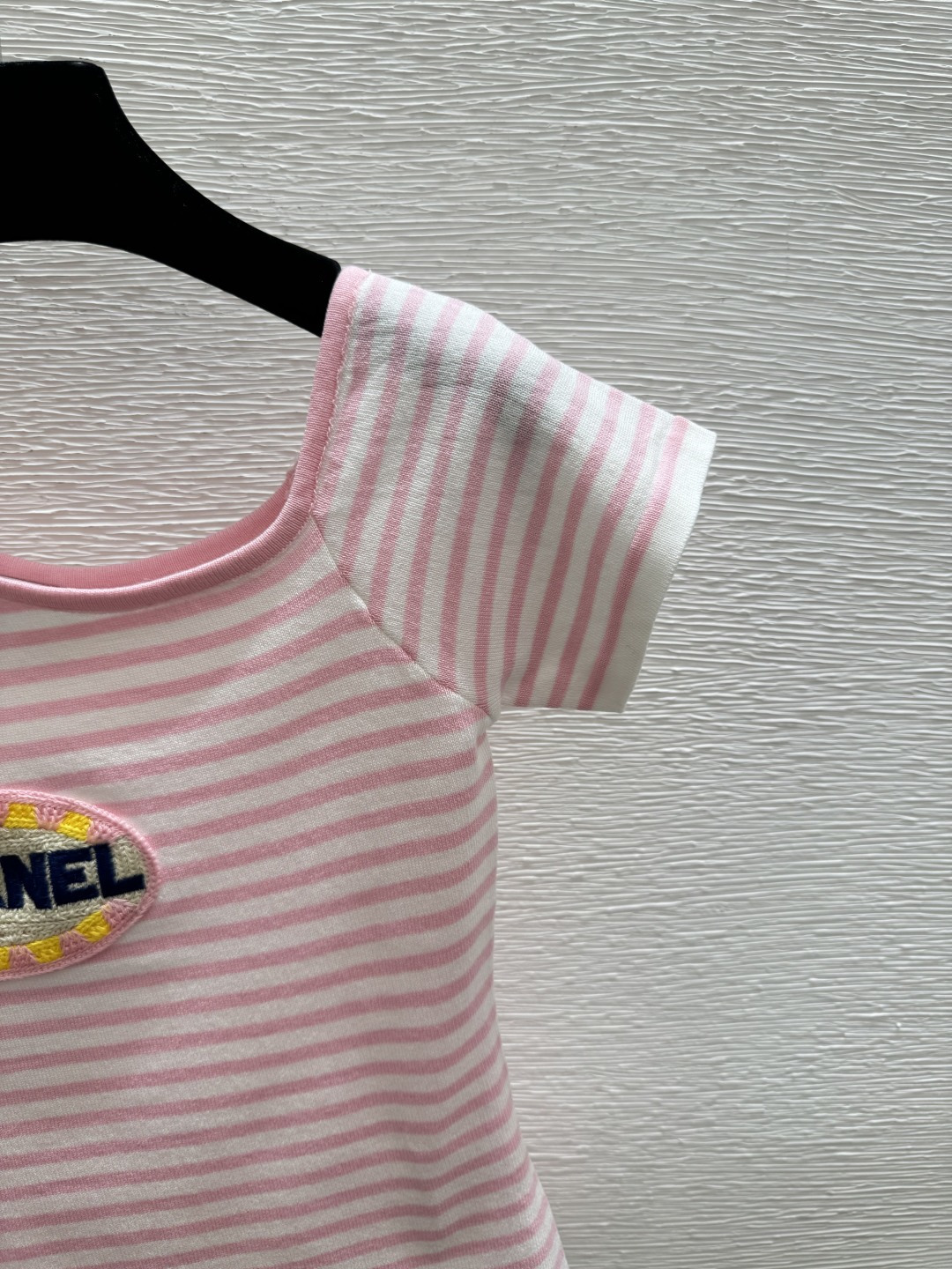 🆕CH家🆕 春夏新款 撞色条纹字母针织短袖颜色：粉色 蓝色尺码：36.38.40
