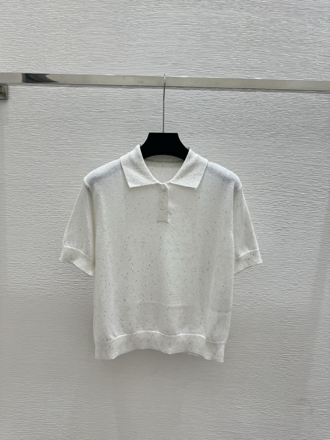 🆕BC家🆕 春夏新款 纯色珠片翻领针织短袖颜色：白色 卡其尺码：36.38.40