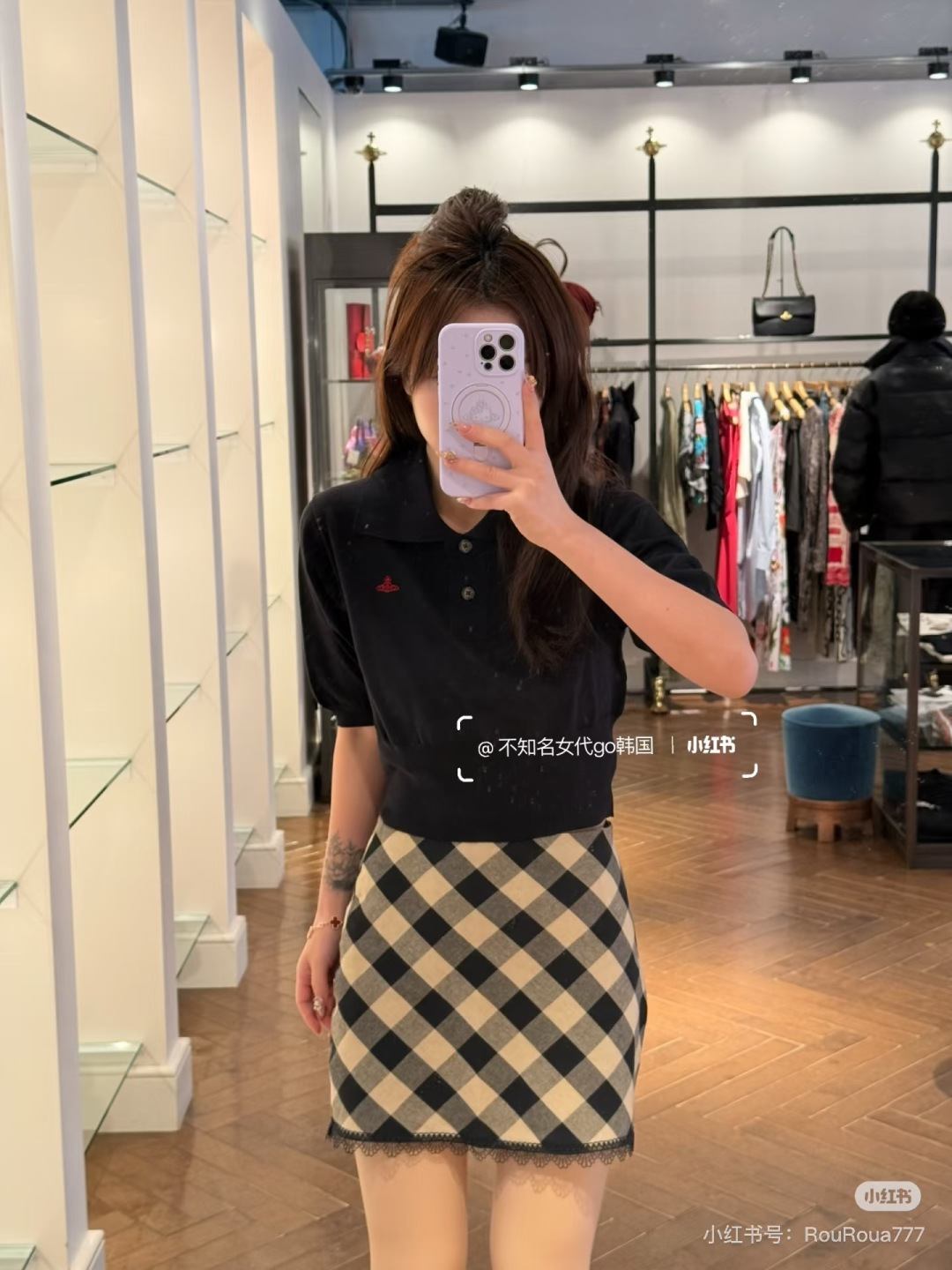 🆕VI家🆕 春夏新款 纯色翻领针织短袖颜色：白色 紫色 蓝色 黑色尺码：36.38.40