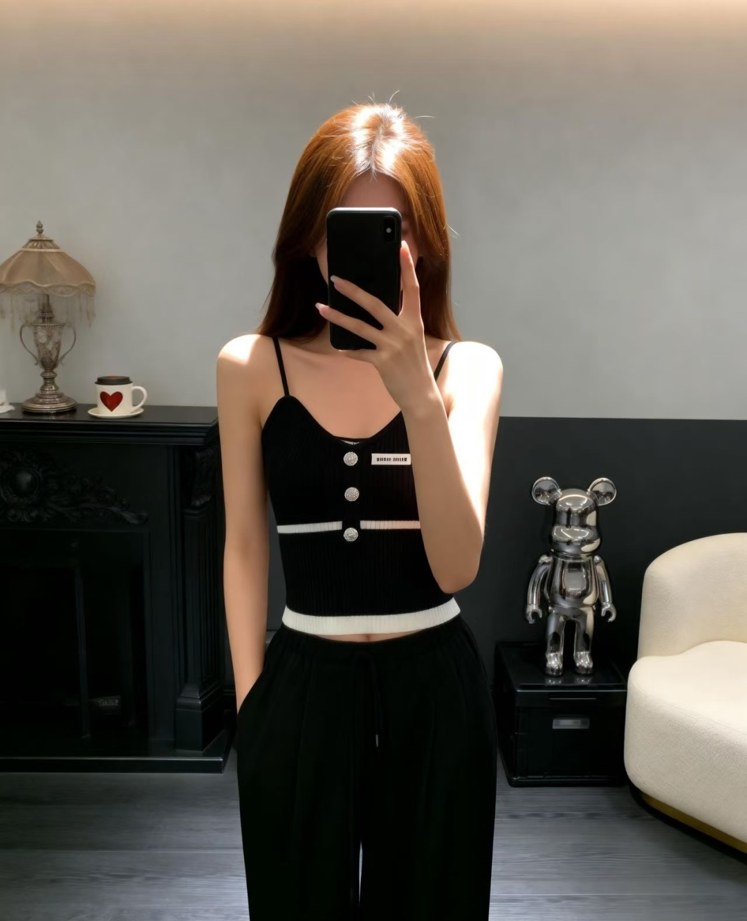 @🆕M家🆕 春夏新款 撞色简约针织吊带颜色：白色 黑色尺码：36.38.40