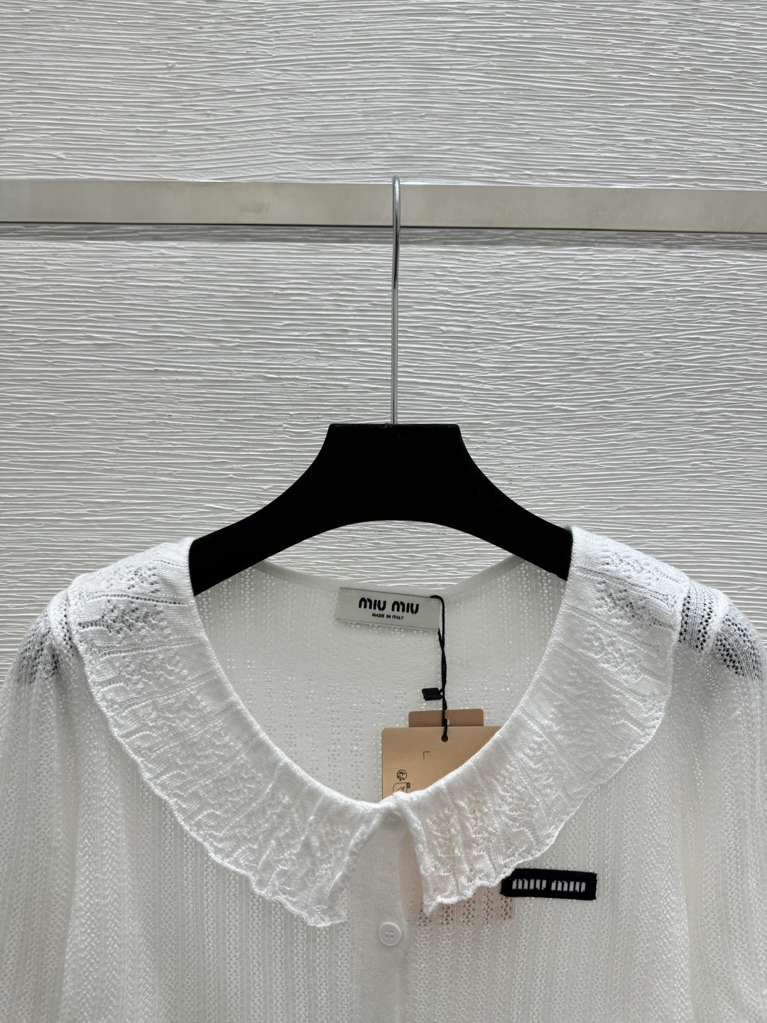 🆕M家🆕 春夏新款 纯色镂空花边圆领针织短袖开衫颜色：白色 卡其尺码：36.38.40