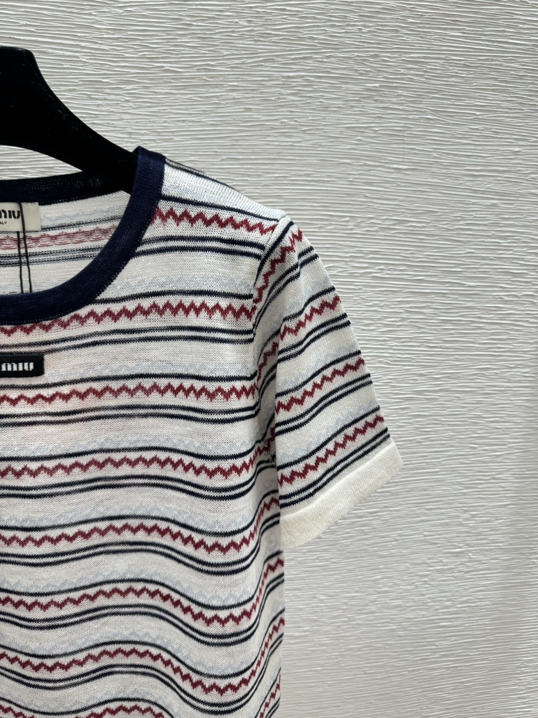 🆕M家🆕 春夏新款 撞色条纹圆领针织短袖颜色：白色尺码：36.38.40