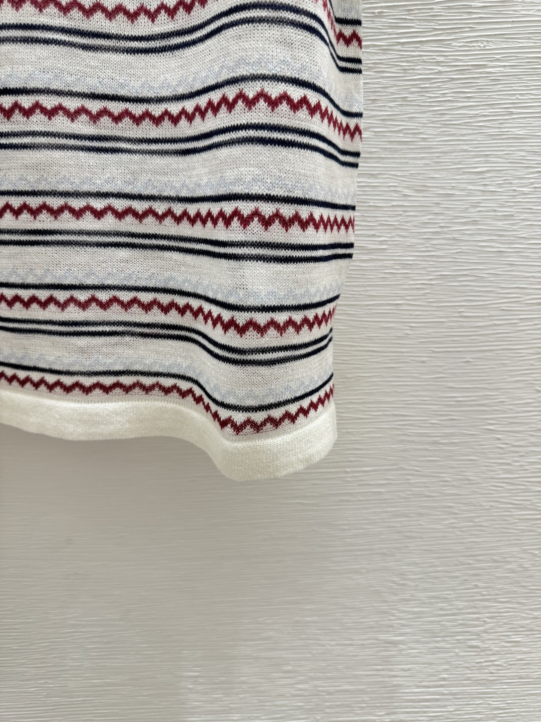 🆕M家🆕 春夏新款 撞色条纹圆领针织短袖颜色：白色尺码：36.38.40