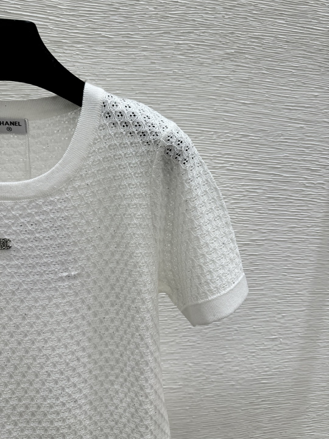 🆕CH家🆕 春夏新款 纯色简约圆领针织短袖颜色：白色 粉色 黑色尺码：36.38.40