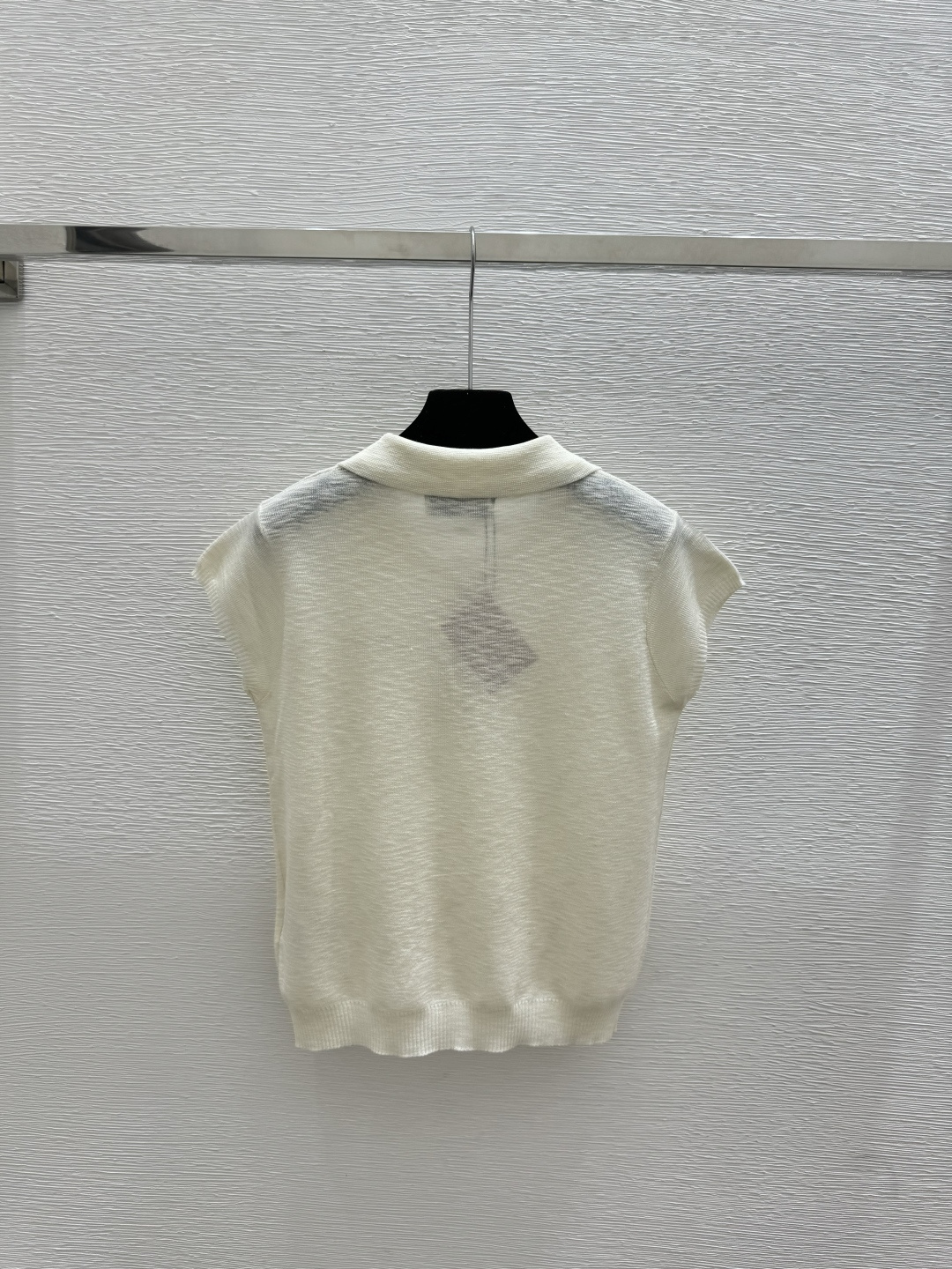 🆕M家🆕 春夏新款 纯色翻领针织短袖颜色：白色 浅灰 深灰尺码：36.38.40