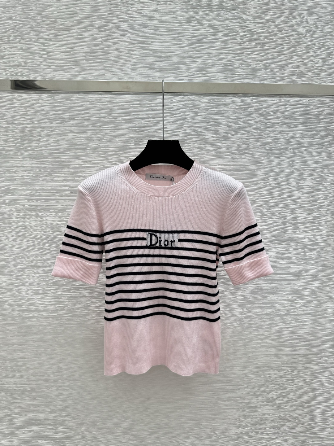 🆕D家🆕 春夏新款 撞色字母条纹圆领针织短袖颜色：白色 粉色 蓝色 宝蓝尺码：36.38.40