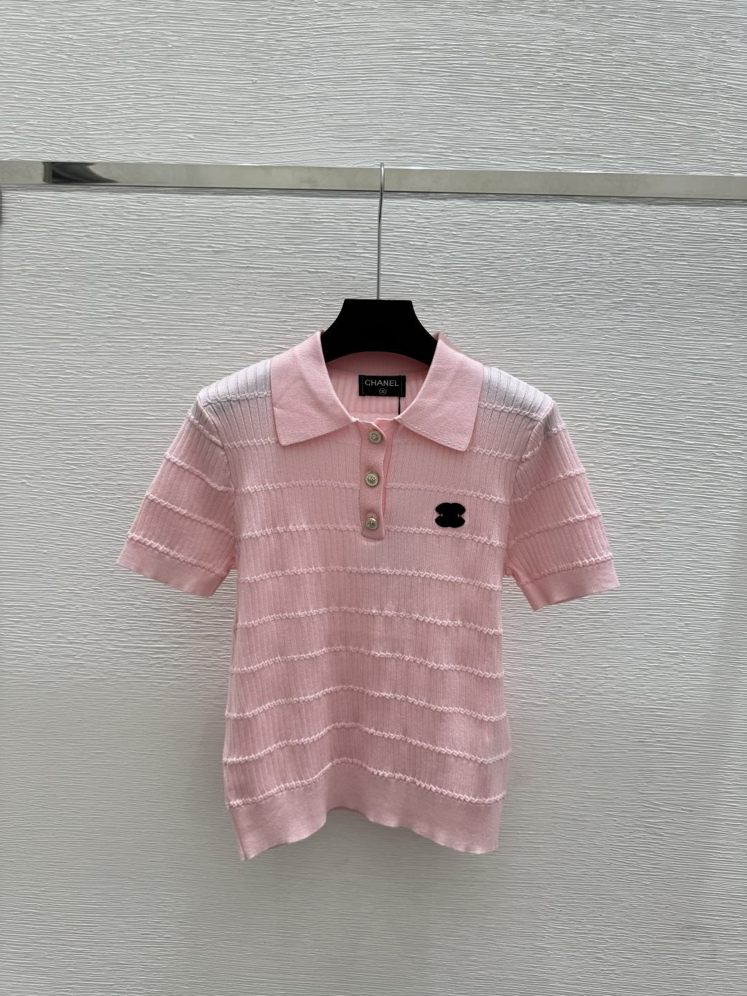 🆕CH家🆕 春夏新款 纯色简约翻领针织短袖颜色：白色 粉色 蓝色尺码：36.38.40