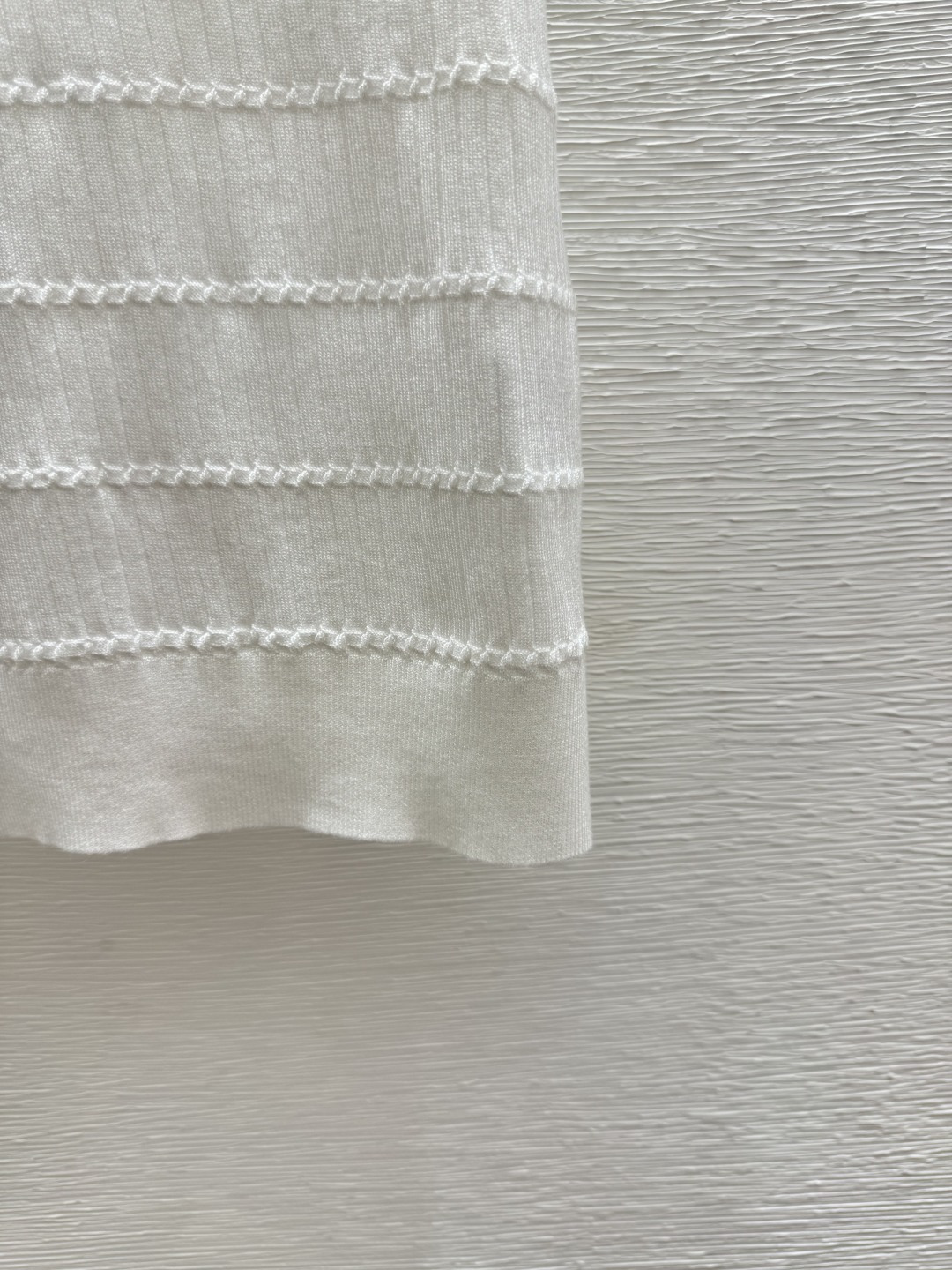 🆕CH家🆕 春夏新款 纯色简约翻领针织短袖颜色：白色 粉色 蓝色尺码：36.38.40