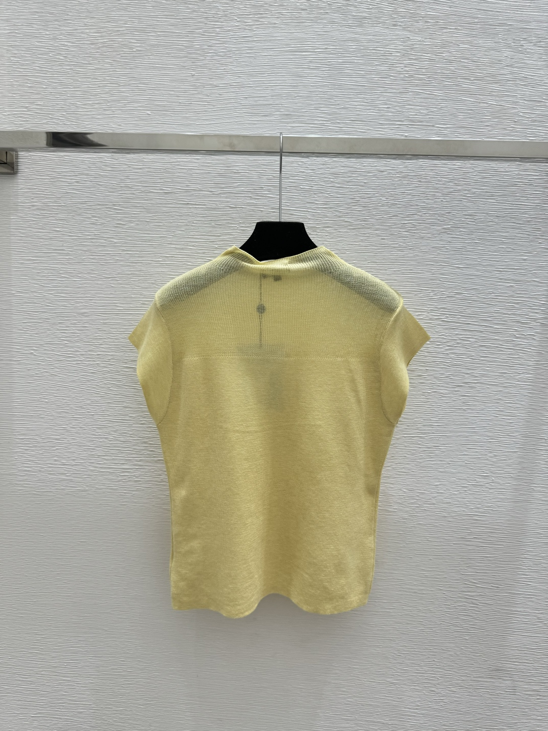 🆕CH家🆕 春夏新款 纯色烫钻简约针织短袖颜色：黄色 绿色尺码：36.38.40