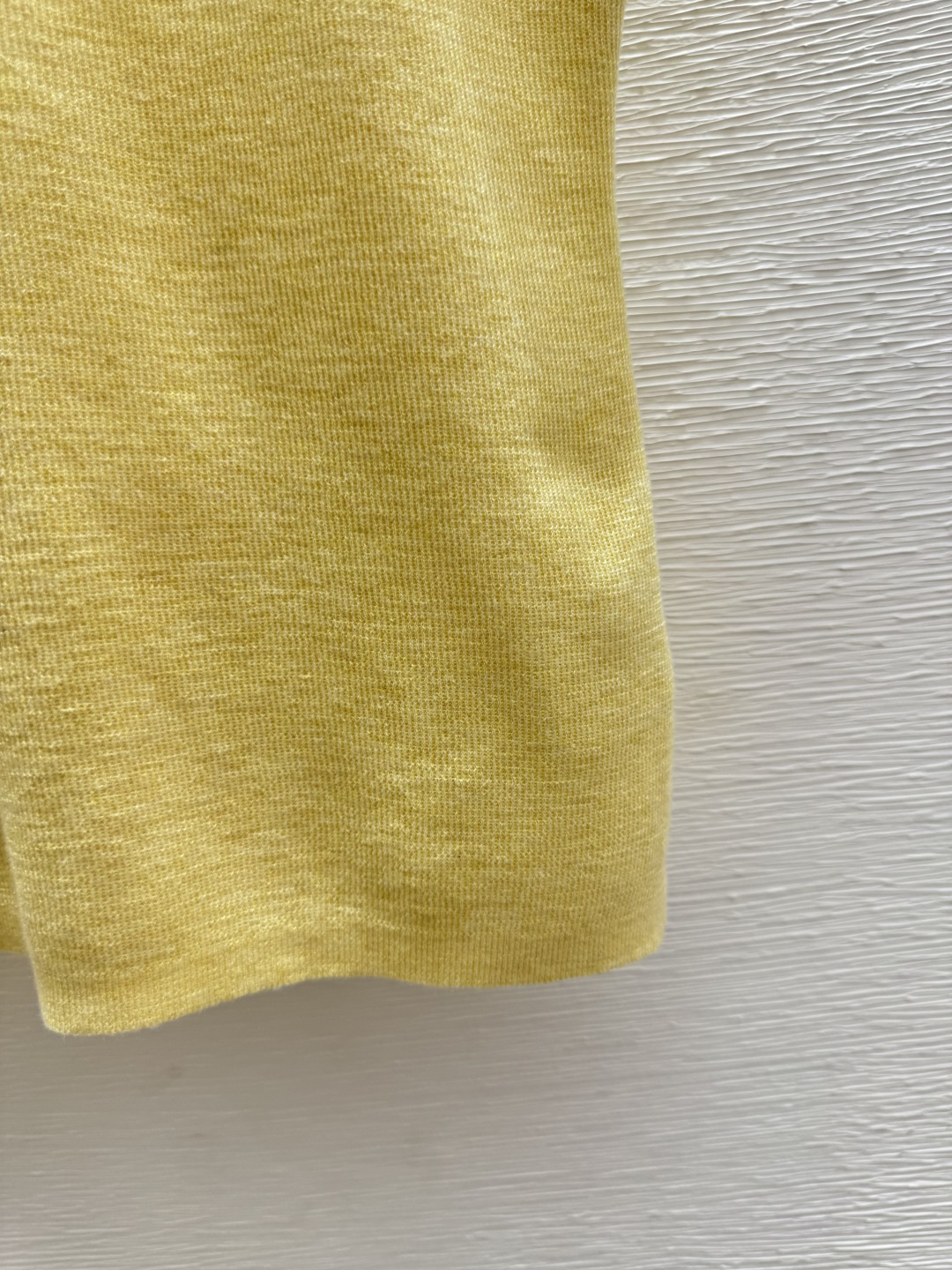 🆕CH家🆕 春夏新款 纯色烫钻简约针织短袖颜色：黄色 绿色尺码：36.38.40