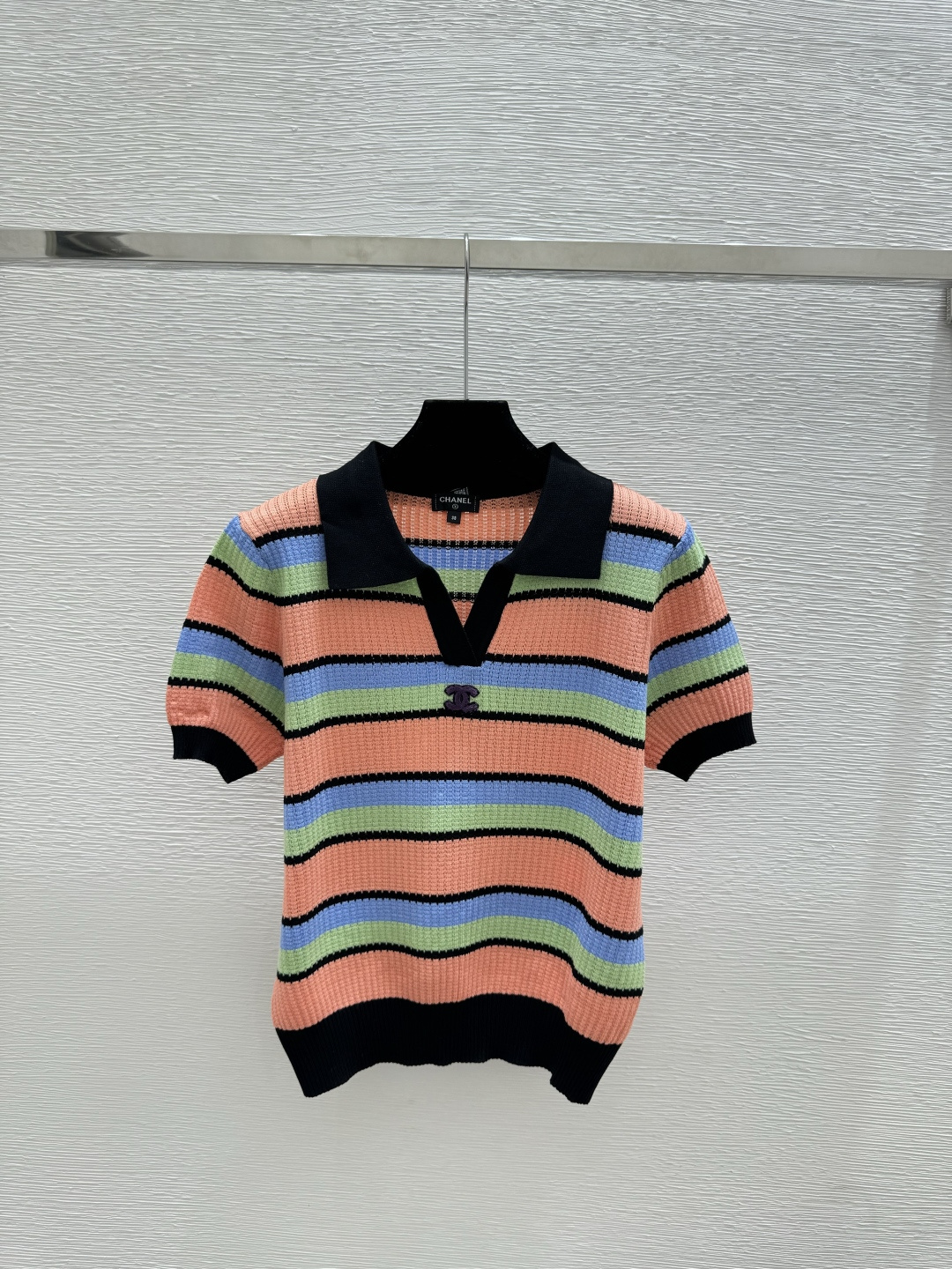 🆕CH家🆕 春夏新款 撞色条纹翻领针织短袖颜色：白色 黑色尺码：36.38.40