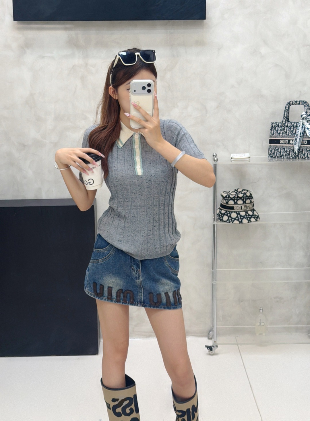 🆕P家🆕 春夏新款 撞色翻领简约针织短袖颜色：蓝色 灰色尺码：36.38.40