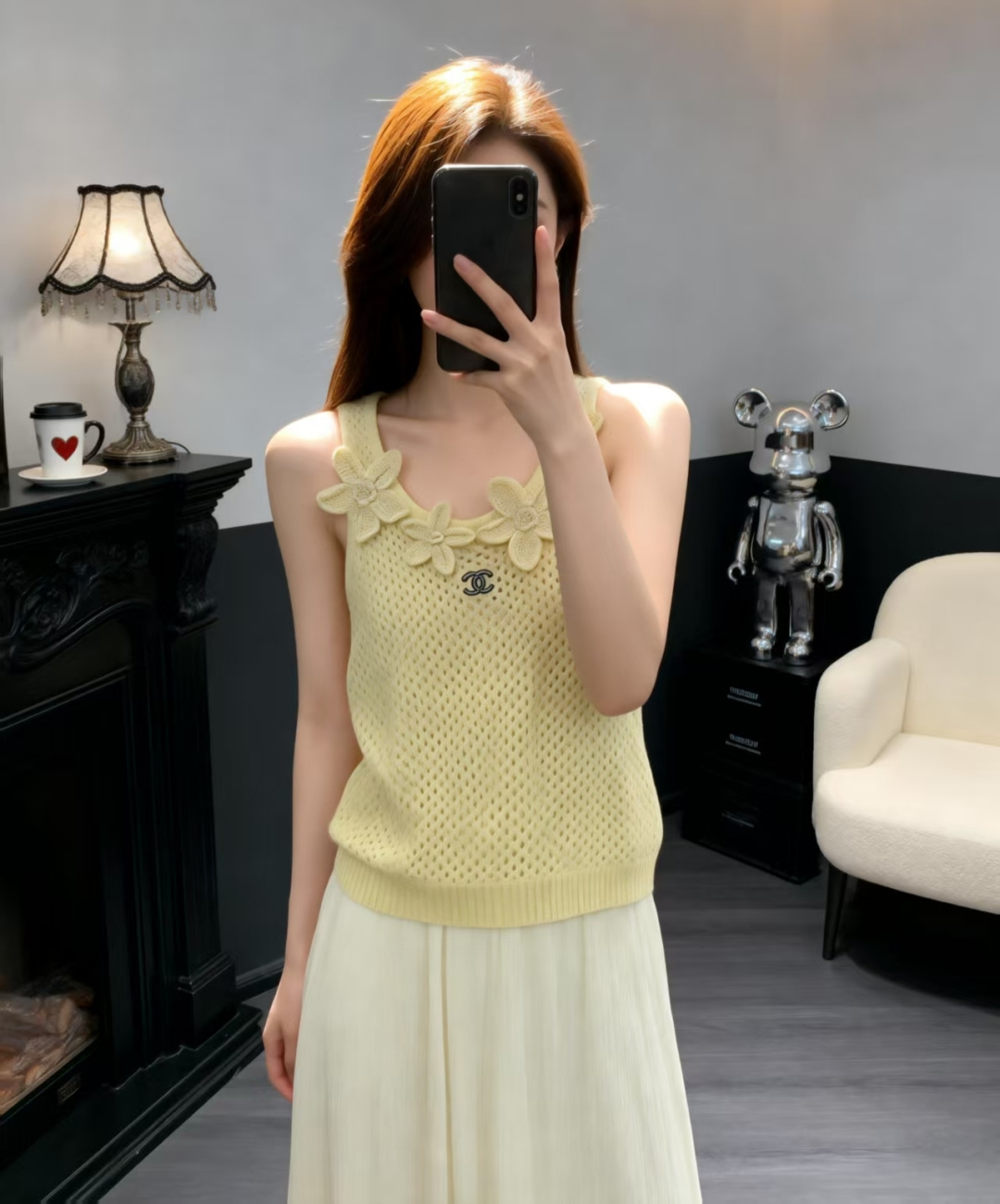 🆕CH家🆕 春夏新款 纯色花卉镂空圆领针织背心颜色：白色 黄色尺码：36.38.40