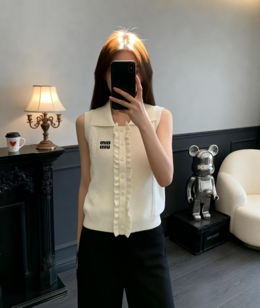 🆕M家🆕 春夏新款 纯色花边翻领针织背心开衫颜色：白色尺码：36.38.40