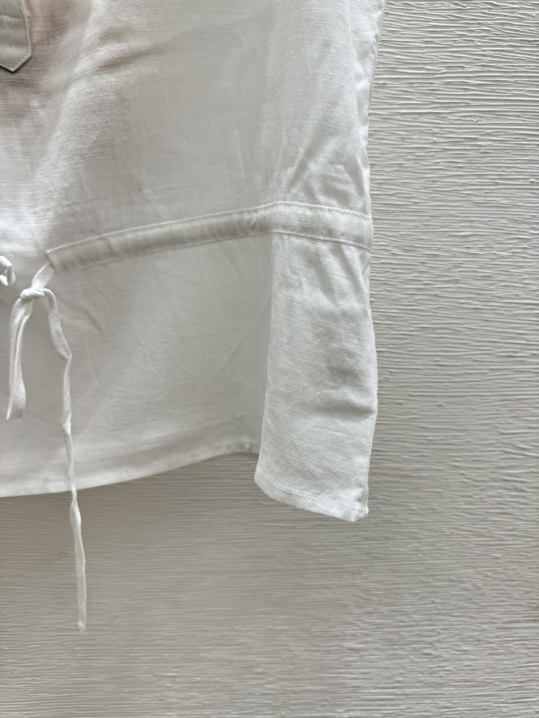 🆕M家🆕 春夏新款 纯色简约圆领背心颜色：白色尺码：36.38.40