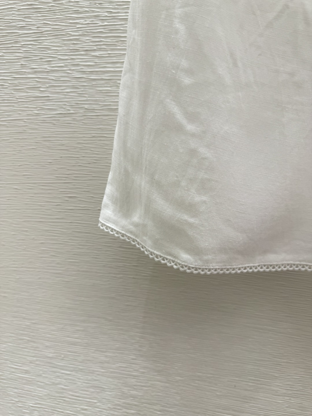 🆕M家🆕 春夏新款 纯色简约半裙颜色：白色尺码：36.38.40