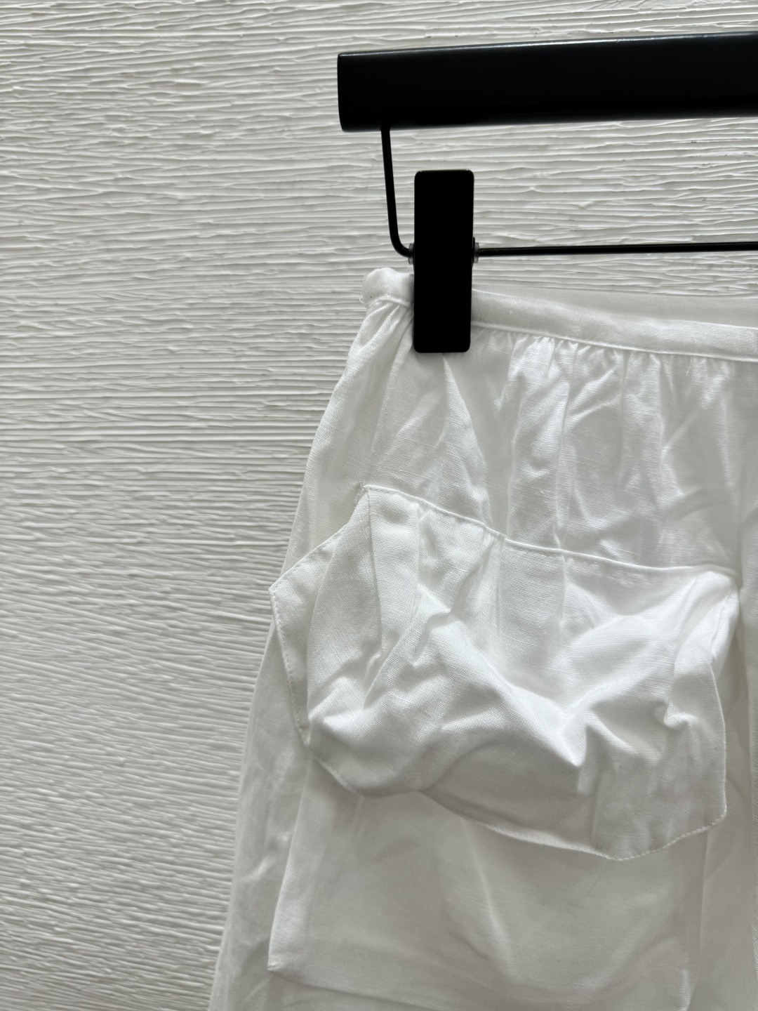 🆕M家🆕 春夏新款 纯色简约半裙颜色：白色尺码：36.38.40