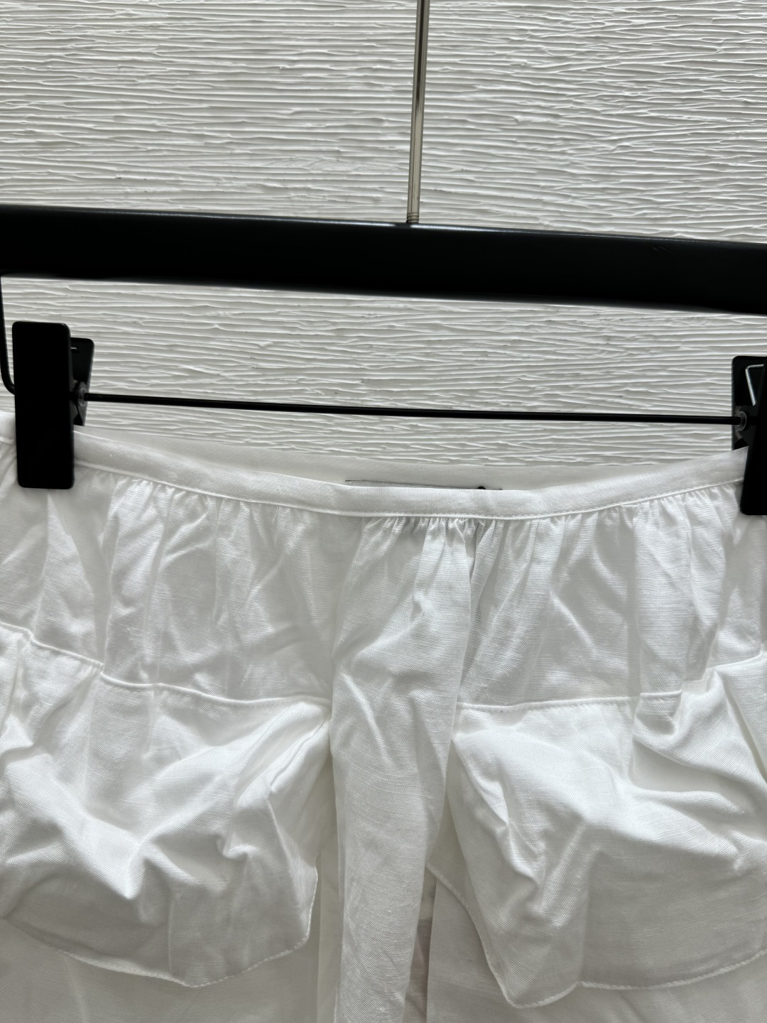 🆕M家🆕 春夏新款 纯色简约半裙颜色：白色尺码：36.38.40