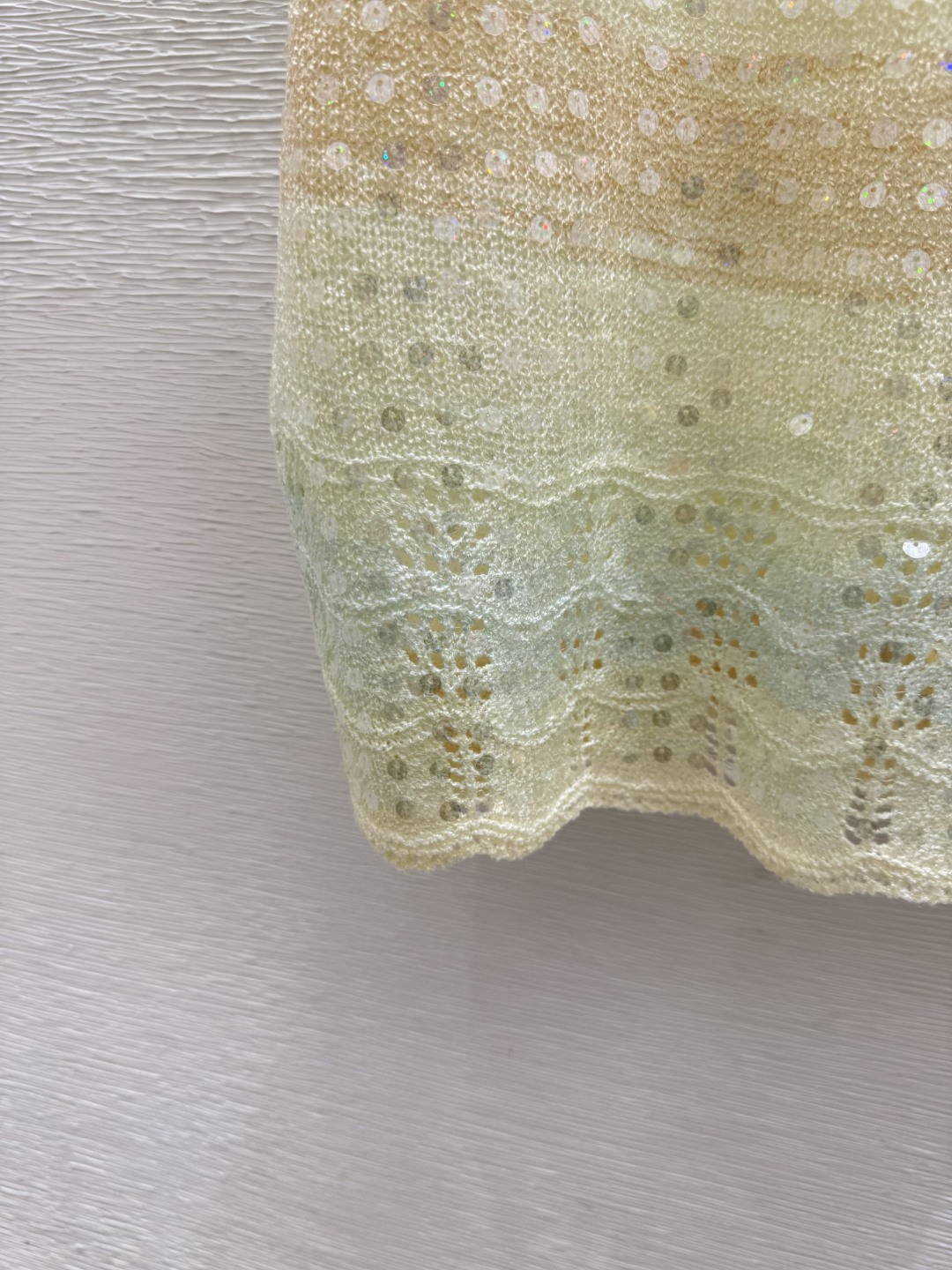 🆕CH家🆕 春夏新款 撞色珠片镂空圆领针织背心颜色：黄色尺码：36.38.40