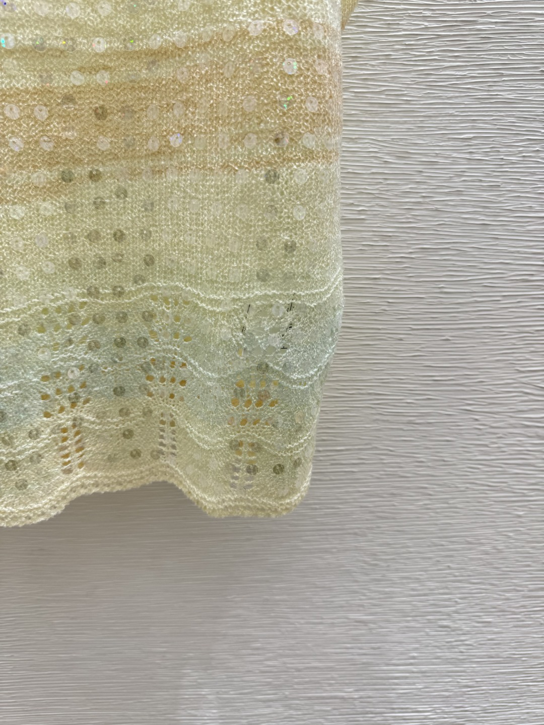 🆕CH家🆕 春夏新款 撞色珠片镂空圆领针织背心颜色：黄色尺码：36.38.40