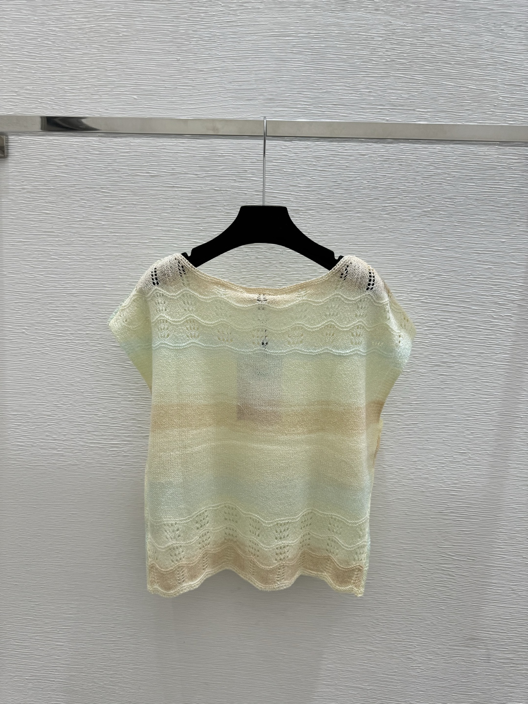 🆕CH家🆕 春夏新款 撞色珠片镂空圆领针织背心颜色：黄色尺码：36.38.40