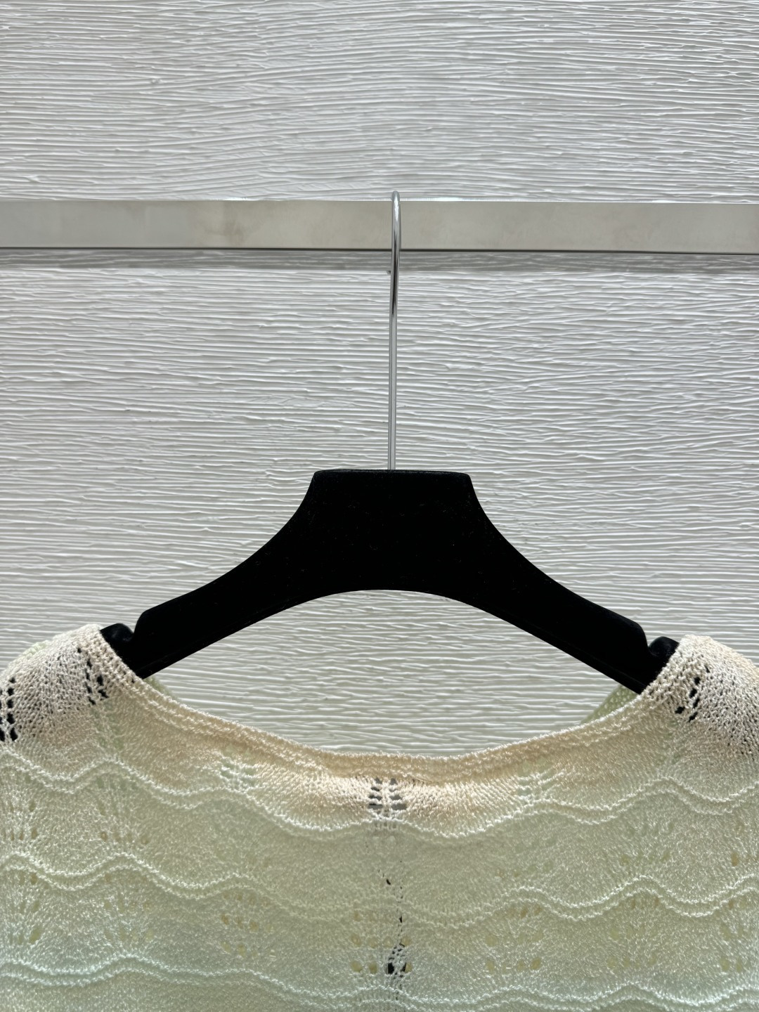 🆕CH家🆕 春夏新款 撞色珠片镂空圆领针织背心颜色：黄色尺码：36.38.40