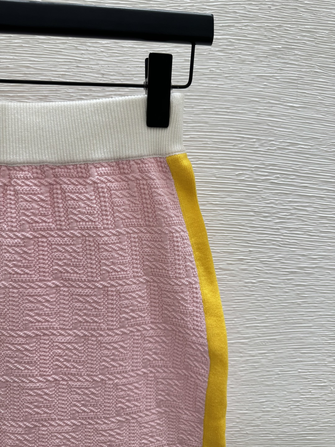 🆕F家🆕 春夏新款 撞色老花字母针织半裙颜色：粉色 蓝色尺码：36.38.40