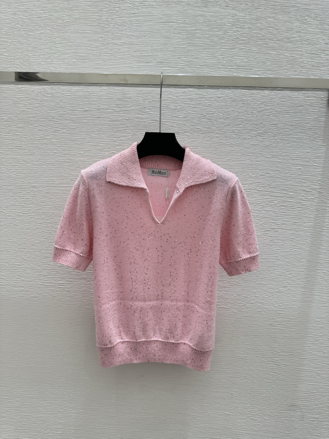 🆕Max家🆕 春夏新款 纯色珠片翻领针织短袖颜色：杏色 粉色尺码：36.38.40