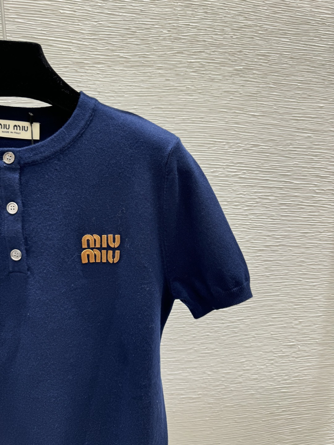 🆕M家🆕 春夏新款 纯色简约圆领针织短袖颜色：宝蓝尺码：36.38.40