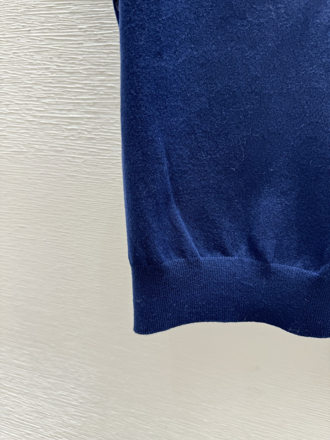 🆕M家🆕 春夏新款 纯色简约圆领针织短袖颜色：宝蓝尺码：36.38.40