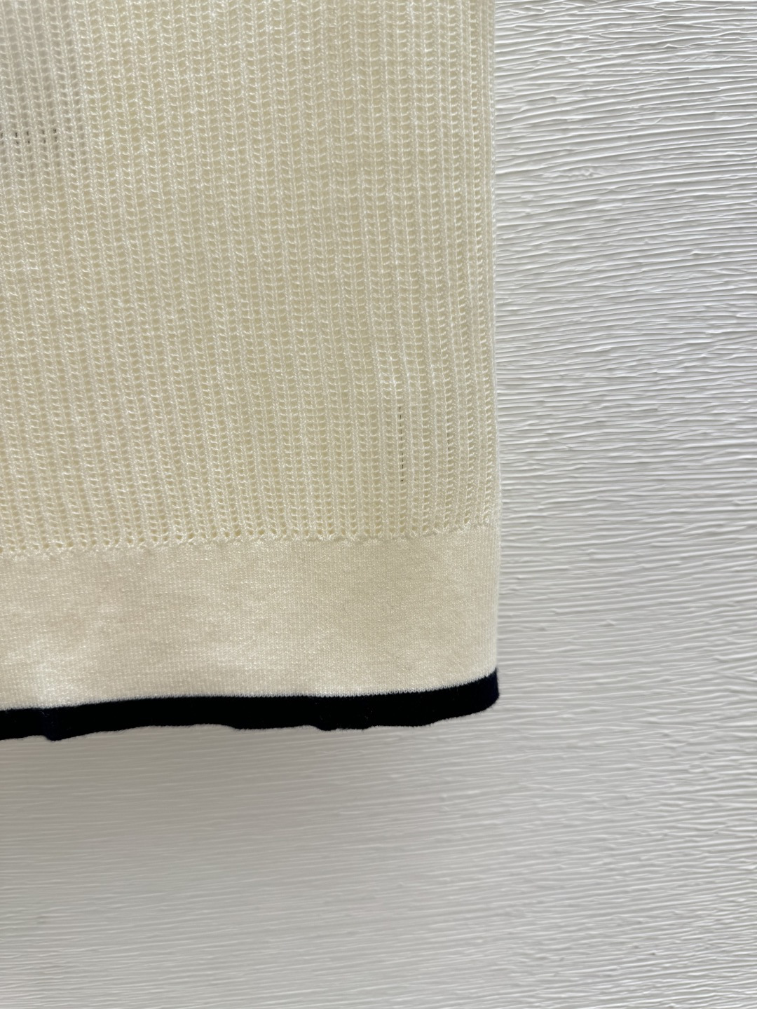 🆕CH家🆕 春夏新款 撞色翻领针织背心颜色：杏色 宝蓝尺码：36.38.40