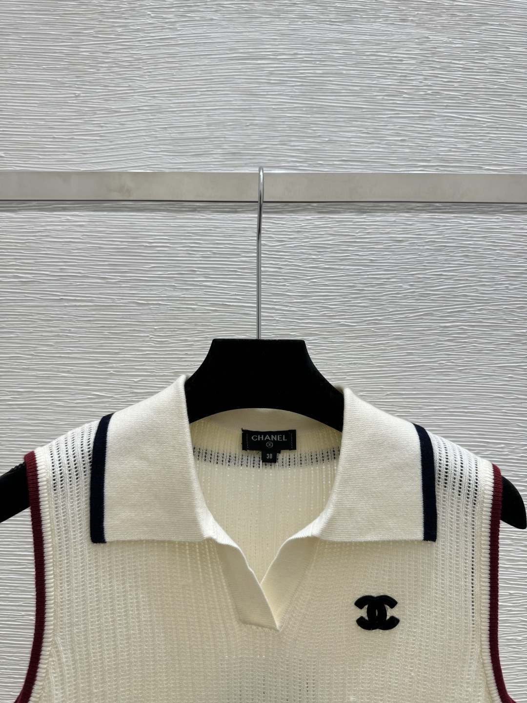 🆕CH家🆕 春夏新款 撞色翻领针织背心颜色：杏色 宝蓝尺码：36.38.40