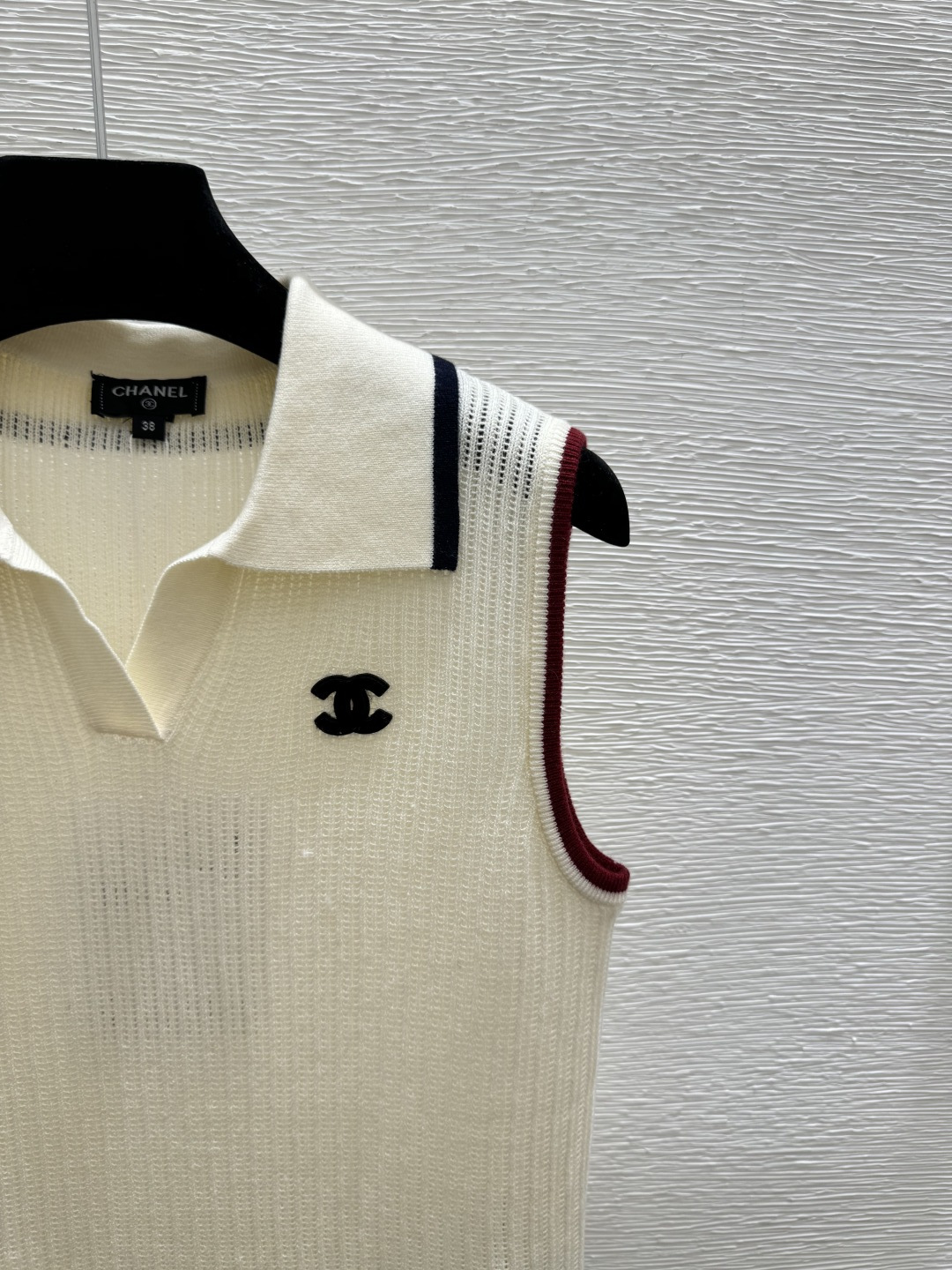 🆕CH家🆕 春夏新款 撞色翻领针织背心颜色：杏色 宝蓝尺码：36.38.40