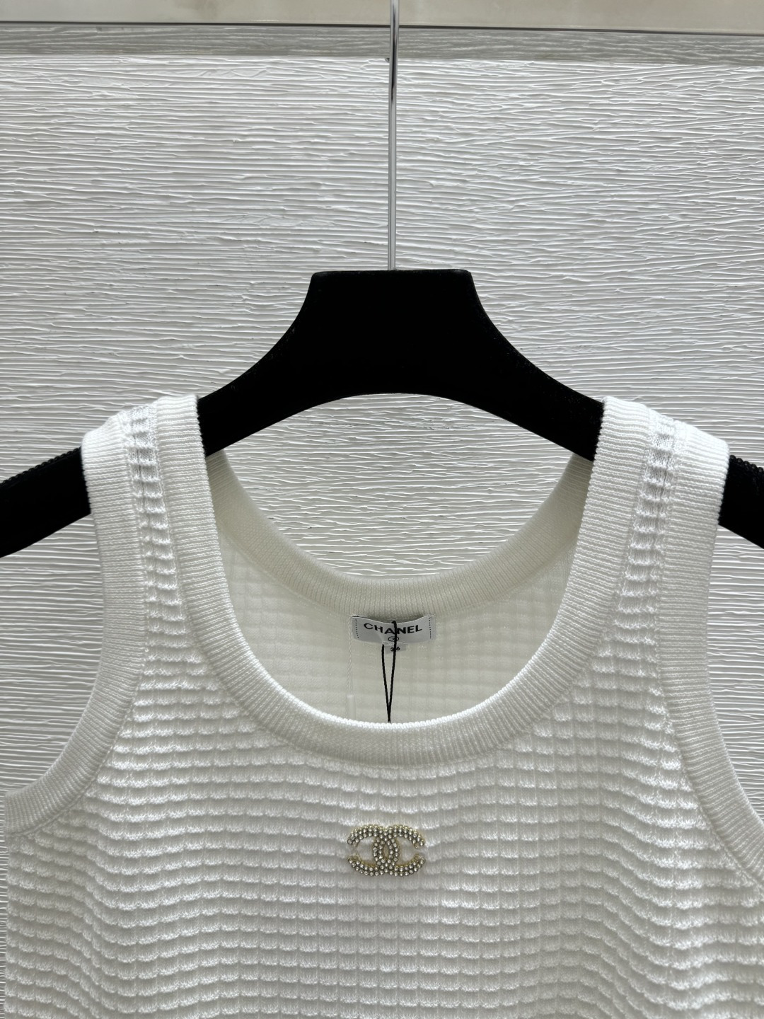 🆕CH家🆕 春夏新款 纯色简约圆领针织背心颜色：白色 粉色 黑色尺码：36.38.40