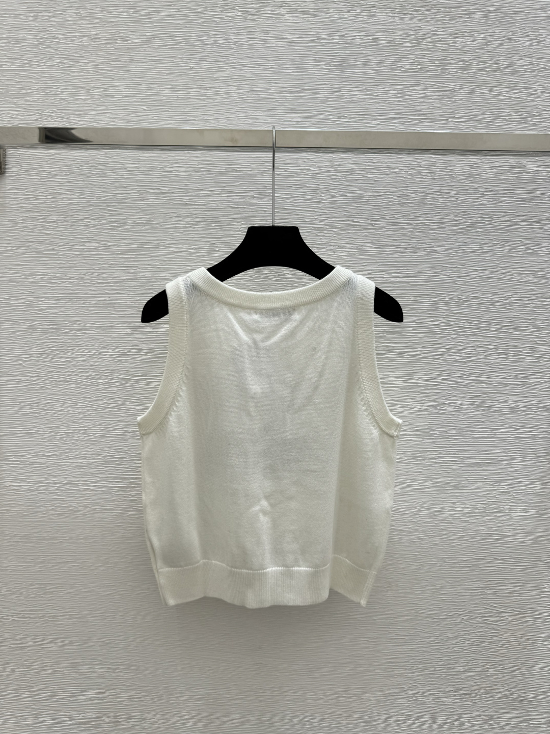 🆕D家🆕 春夏新款 撞色字母圆领针织背心颜色：白色 粉色 黑色尺码：36.38.40