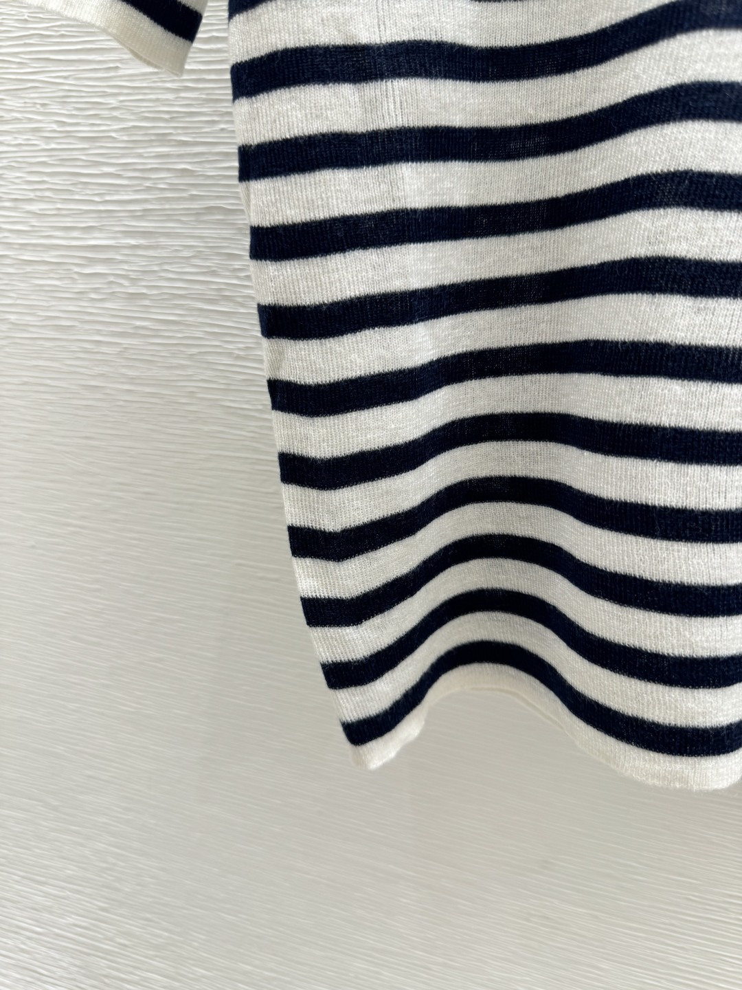 🆕D家🆕 春夏新款 撞色五角星字母条纹圆领针织短袖颜色：宝蓝尺码：36.38.40