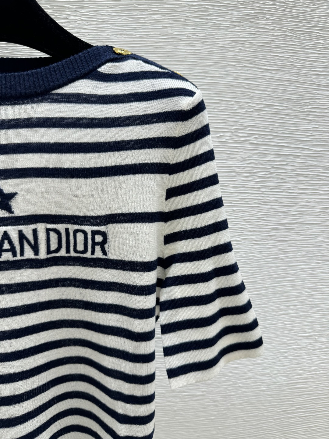 🆕D家🆕 春夏新款 撞色五角星字母条纹圆领针织短袖颜色：宝蓝尺码：36.38.40