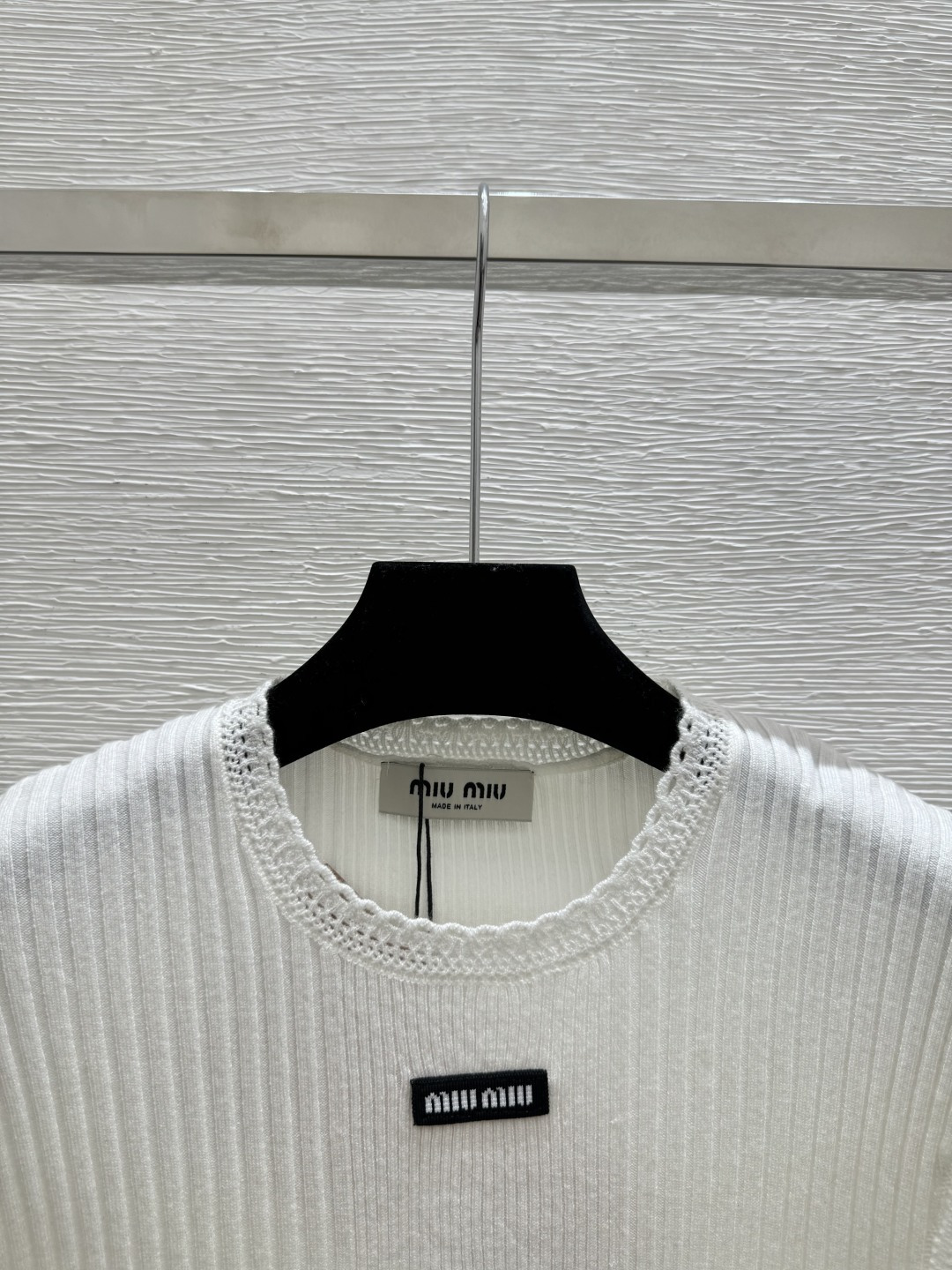 🆕M家🆕 春夏新款 纯色简约圆领针织背心颜色：白色 黑色尺码：36.38.40