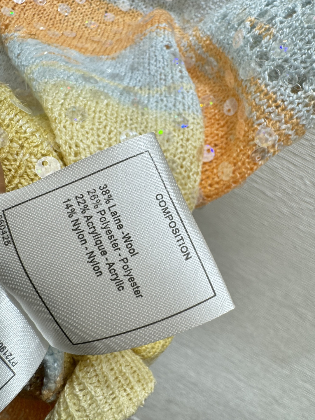 🆕M家🆕 春夏新款 撞色条纹镂空珠片圆领针织短袖颜色：黄色 蓝色尺码：36.38.40