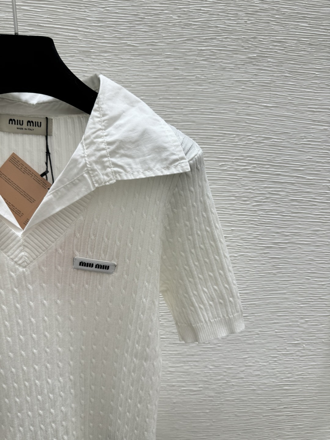 🆕M家🆕 春夏新款 撞色翻领针织短袖颜色：白色 粉色尺码：36.38.40